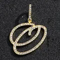 Pendentif lettre O dorée sertie de strass brillants sur fond de cuir noir - Or Initiale O