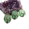 Collier Arbre de Vie fait main avec cristal goutte vert et fil de cuivre enveloppé - Vert