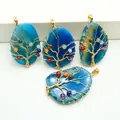 Detalle de cuatro colgantes árbol de la vida con ágata azul y piedras de colores - Azul Cielo (Con Cordón de Cuero)