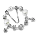 Bracciale con ciondoli argento con cuori, perle di vetro bianco e charms infinità - Stile Perline a Cuore (Stile 1) / 16cm