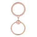 Vue détaillée d'un porte-clés en alliage or rose avec une texture de maille serpent - Style Anneau de Clé Rond Or Rose