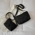 Set di due borse hobo trapuntate nere con tracolle regolabili in grandi e piccole taglie - Nero Grande