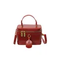 Borsa a scatola retrò in similpelle rossa con doppie cerniere dorate e manico - Rosso