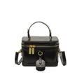 Borsa a tracolla quadrata nera lucida stile scatola con manico e hardware dorato - Nero