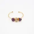 Brazalete abierto dorado con piedras naturales de amatista y citrino en bruto únicas - Piedra Bruta Púrpura y Amarilla (N.º 1)