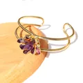 Goldenes zweireihiges offenes Armband mit einem natürlichen Amethyst-Cluster - Gold/Lila