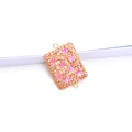 Detail eines Goldsteckers mit rosa Bruchsteinen und champagnerfarbenen Strasssteinen - Champagner-Rosa Stein Stil (3)