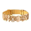 Bracelet doré style montre avec charms pomme, cœur et trèfle en acier inoxydable poli - Or