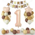 Detailansicht Roségold Zahl 1 Ballon mit cremefarbenen und karamellfarbenen Ballons - Karamellfarbenes Set