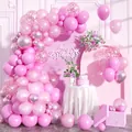 Kit arco di palloncini rosa con striscione Happy Birthday e scatola regalo festa - Serie Rosa
