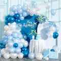 Kit arco di palloncini blu e bianchi con scritta Happy Birthday per feste - Serie Blu