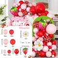 Kit ghirlanda 103 palloncini tema fragola con palloncini in lattice rossi e rosa - Tema fragola