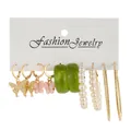 Detalle del set de 6 pares de pendientes con mariposas doradas, resina y perlas - Juego de 5 pares mixto de mariposa moda y perla artificial (54679)