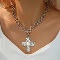 Detalle de collar punk plateado con colgante de cruz y perlas incrustadas - Collar / Estilo Plateado Cadena Gruesa Perla Cruz (6518502HB)