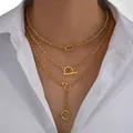 Conjunto de tres collares dorados en capas con cierre de barra y colgante circular - Cierre T Anillo Redondo Dorado Tres Capas (6621601HB)