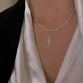 Collana doppia argentata scintillante con piccolo ciondolo a croce con diamanti per donna - Catena Doppio Strato Croce in Strass (5915901)