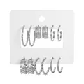 Set aus 6 Paar silberfarbenen Creolen mit Kettenstruktur und gedrehten Designs - 6-Teiliges Set / Silber (5701902)