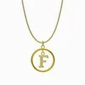 Elegante collar dorado con colgante redondo con la letra F en cristales pavé - Letra F / Dorado