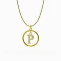 Collar dorado con un colgante de letra P con circonitas brillantes en una cadena fina - Letra P / Dorado