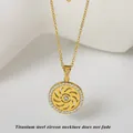 Gouden titanium stalen ketting met een cirkelvormige spiraalhanger en zirkoon - Goud Zon (N0425G)