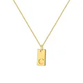 Collar minimalista de cadena de caja dorada con colgante rectangular y letra C grabada - Letra C