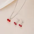 Elegante set di gioielli a ciliegia rossa con collana e orecchini con foglie d'argento - Set da 3 Pezzi Ciliegia Rossa Argento (6413902HB)