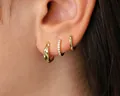 Dreiteiliges goldenes Creolen-Set mit gedrehtem Design, Zirkonia-Besatz und glatter Optik - Stapelbares 3-teiliges Set (6356701HB) / Gold