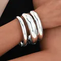 Dreiteiliges Set polierter silberner Armreifen mit minimalistischem Spiegelglanz-Design - Silber Stil (6377902HB)