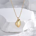 Collana con catena a sfere dorate e ciondolo a cuore geometrico con incisione LOVE TODAY - Stile Cuore Geometrico Inciso / Oro