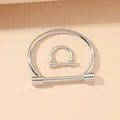 Dettaglio del bracciale a ferro di cavallo in argento lucido e anello coordinato - Bracciale E Anello Ferro Cavallo / Colore acciaio