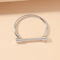 Bracciale rigido a ferro di cavallo minimalista da donna in finitura argento lucido - Bracciale a Ferro di Cavallo / Colore acciaio