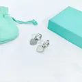 Orecchini a cuore in acciaio argento con custodia a sacchetto e scatola quadrata - Stile Cuore (Confezione Premium) / Argento