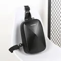 Zaino monospalla nero in fibra di carbonio con lucchetto a combinazione di sicurezza - Nero