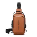 Braune Leder-Brusttasche mit Zahlenschloss und USB-Ladeanschluss für Herren - Hellbraun