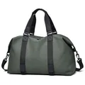 Borsa da viaggio verde oliva in pelle opaca impermeabile con robusti manici neri - Verde