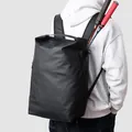 Mochila deportiva negra mate impermeable con compartimento para raquetas de bádminton - Negro