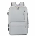 Vista frontale zaino da viaggio grigio in nylon impermeabile con tasche multiple - Grigio