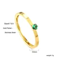 Anello minimalista in acciaio inossidabile placcato oro 18k con gemma verde tonda - Taglia 6 / Oro-Zirconia Verde (RI1377J6-9G)
