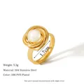 18K PVD vergoldeter Edelstahl Spiralring mit einer zentralen weißen runden Perle - US 7 / Gold