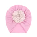 Cappello a turbante rosa per neonati con grande fiore in tessuto beige 3D e perline - Rosa