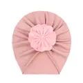 Turbante rosa per neonata con grande fiore centrale in tessuto e dettagli di perle - Rosa pelle