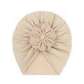 Turbante neonato beige con grande fiore in tessuto plissettato e perle bianche - Marrone chiaro