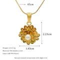 Collana in acciaio al titanio dorato con pendente a fiore e perla placcata oro 18K - Stile Texture a Grana Floreale (MSNK0338-PJ43)