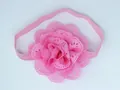 Bandeau bébé avec fleur rose en dentelle et ruban élastique doux pour nouveau-nés - Rose