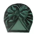 Détail du bonnet turban pour bébé en velours vert foncé avec un grand nœud souple - Vert Foncé
