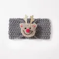 Detail eines grauen Strick-Weihnachtsstirnbands mit Plüsch-Elch und Goldpailletten - Grau Rentier Stil