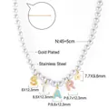 Vista técnica del collar de perlas bañadas en oro con medidas de colgantes STAR y cadena - Estilo de Letras STAR y Estrella (NE27360AG)