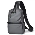 Wasserfeste Herren-Brusttasche in Dunkelgrau mit minimalistischem Mehrfachtaschendesign - Grau