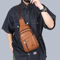 Bolso de pecho de cuero marrón para hombre con cremalleras y correa ajustable - 5801 Naranja