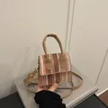 Mini borsa a tracolla intrecciata marrone con manico e tracolla regolabile donna - Cachi